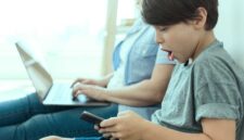  6 Aplikasi Kontrol HP Jarak Jauh Gratis Untuk Lihat Aktivitas Anak