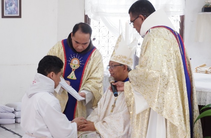 Paroki Pagal Sambut Imam Baru, Pater Fransiskus Sulaiman OFM Rayakan Misa Syukur
