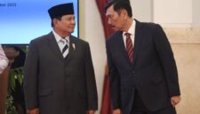 Menko Marves Luhut Pandjaitan dan Presiden Terpilih Prabowo Subianto. Foto: Antara