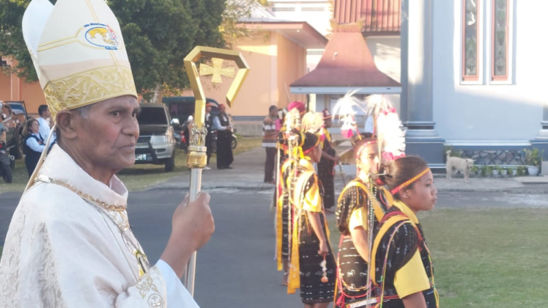 Uskup Agung Ende, Mgr Vincentius Sensi Potokota meninggal dunia pada Minggu malam, 19 November 2023. Foto Sesawi