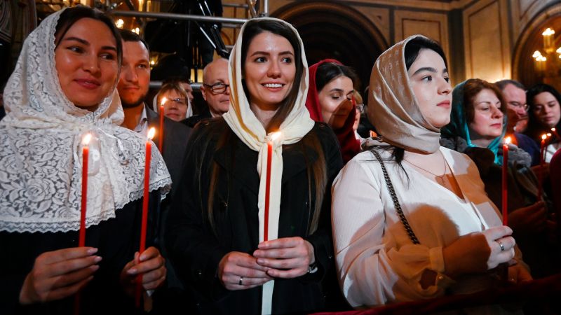 Kecuali Kristen Ortodoks Rusia, tradisi pakai jilbab ini sudah ditinggalkan oleh sebagian besar orang Kristen. Foto: Istimewa