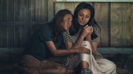 Film Women from Rote Island mengisahkan tentang perjuangan seorang janda bernama Orpa, beserta kedua anak perempuannya, Martha dan Bertha, dalam menghadapi diskriminasi dan tradisi di tengah-tengah upaya mereka mencari keadilan setelah mengalami kekerasan seksual. Foto: Istimewa
