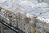 Bea Cukai Soekarno Hatta memusnahkan satu ton roti milk bun merek After You yang viral asal Thailand dan dikrim via jastip ke Indonesia. Foto: Bea Cukai