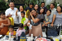 Momen Menteri Koordinator bidang Kemaritiman dan Investasi (Menkomarinves), Luhut Binsar Pandjaitan bersama keluarganya. Foto: Instagram
