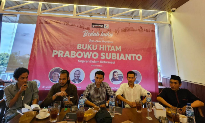 Sejumlah elemen aktivis mahasiswa, akademisi, dan Badan Eksekutif Mahasiswa (BEM) dari berbagai kampus di Kota Tasikmalaya, Jawa Barat, menggelar kegiatan bedah buku 