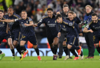 Para pemain Real Madrid merayakan kemenangan atas Manchester City melalui adu penalti. Foto: Getty Images