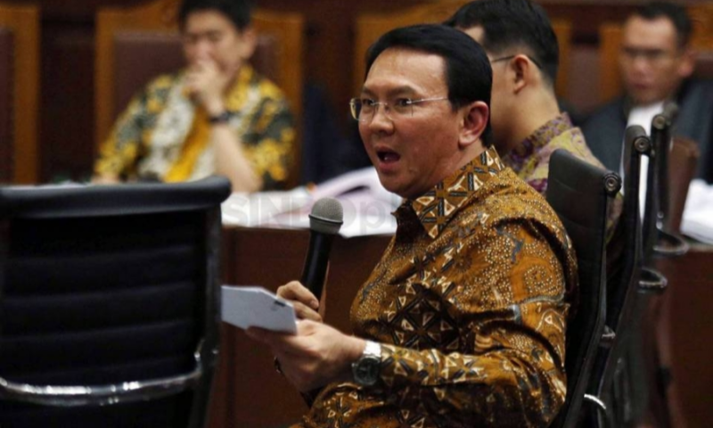 Mantan gubernur DKI Jakarta Basuki T Purnama alias Ahok saat mengikuti persidangan kasus penistaan agama tahun 2017 lalu. Foto: Istimewa