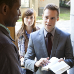 Saksi Yehuwa Sekte atau Gereja? Ketahui Sejarah, Ajaran dan Pandangan Teologi Bila Mengunjungi Rumah Anda!