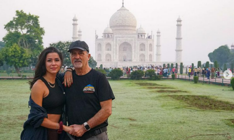Pasangan Vicente dan Fernanda, traveller asal Spanyol yang mendapat kekerasan seksual di India. Foto: Instagram/vueltaalmundoenmoto